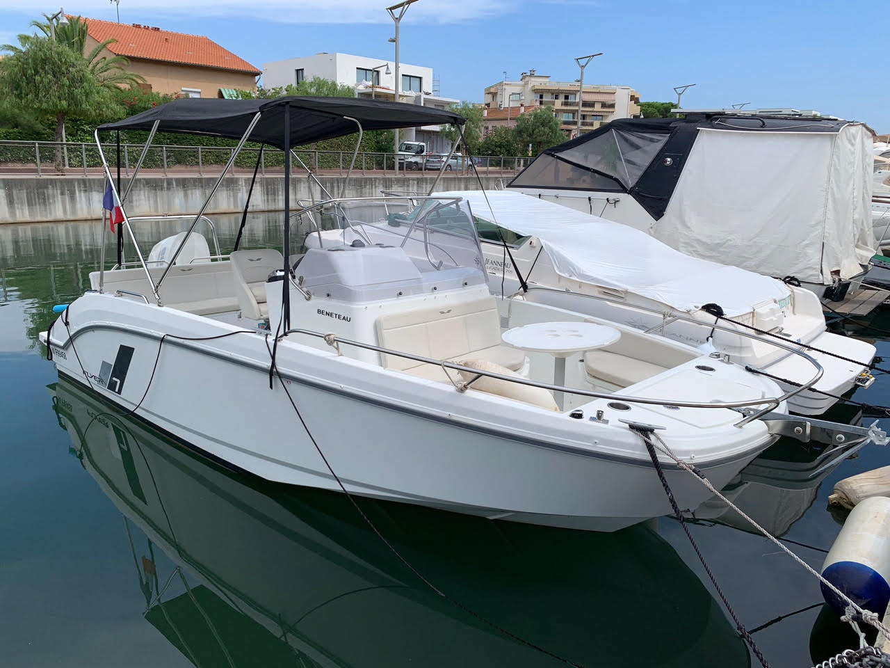 slider 0 Beneteau Flyer 7 SPACEdeck